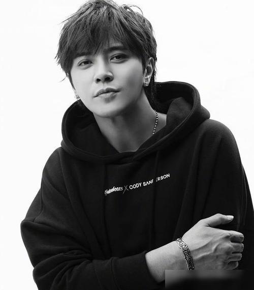 吃瓜群众cj微博罗志祥,吃瓜群众热议,真相究竟如何?