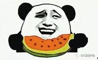 拥抱吃瓜群众做鬼脸图片,趣味瞬间捕捉